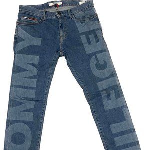 TOMMY HILFIGER SPELL OUT JEANS